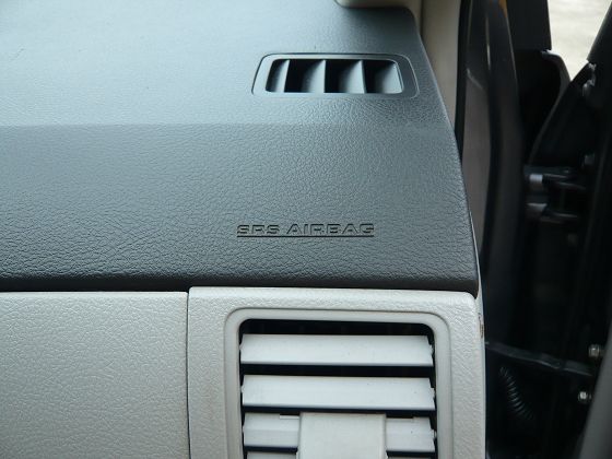 Toyota 豐田 Artis 1.8 照片8