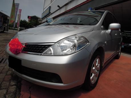 2011 Nissan Tiida1.8 照片1