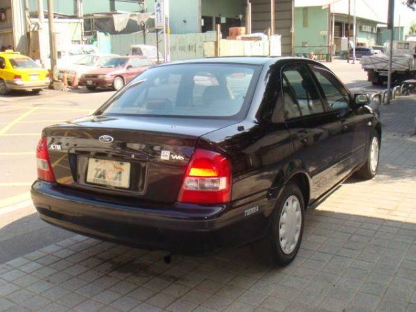 FORD ACTIVA 照片2