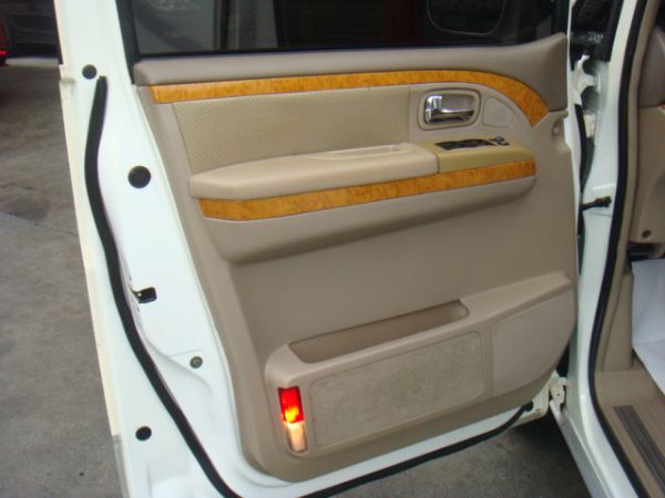 NISSAN SERENA Q-RV 照片3