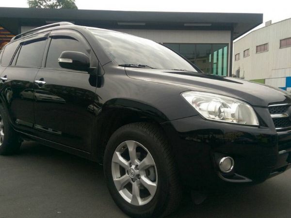 11年 豐田 RAV4 黑 2.4 照片5