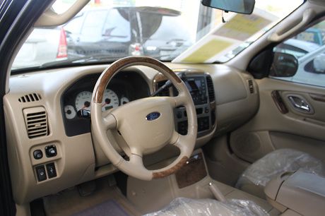 2004 Ford Escape 2.3 照片3