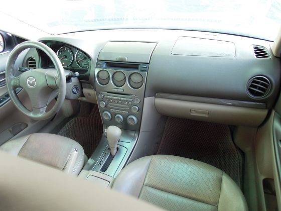 2004 Mazda 馬6 2.0  照片3