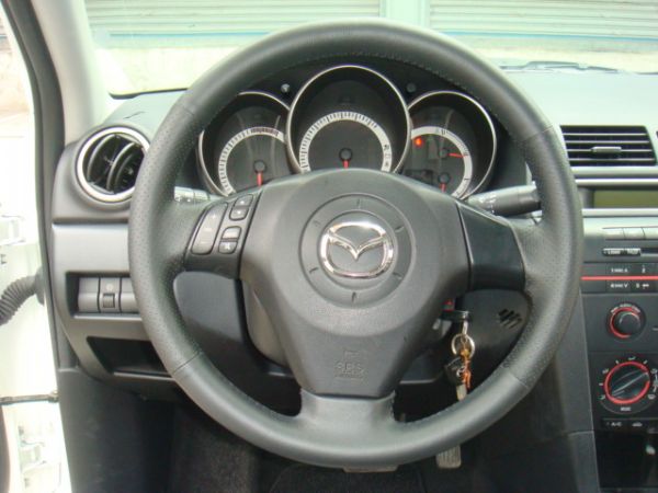 MAZDA 3 2.0S 照片9