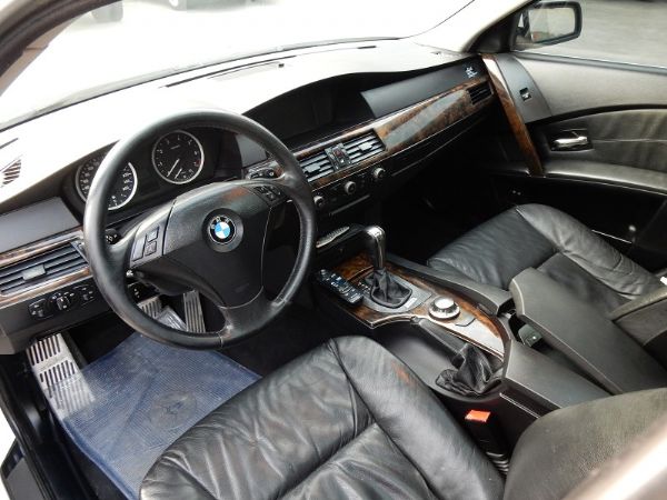 BMW 520I E60型 照片7