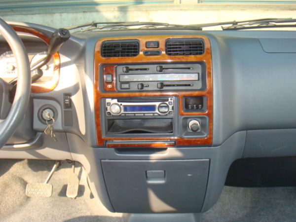 TOYOTA HIACE 照片8