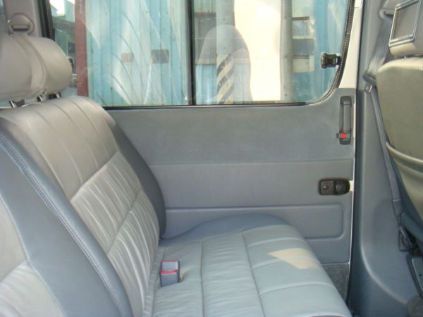 TOYOTA HIACE 照片9