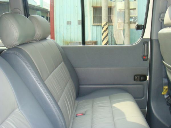 TOYOTA HIACE 照片9