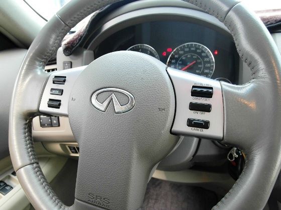 Infiniti 極致 FX35 3.5 照片2