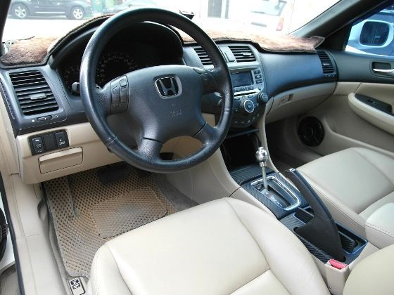 Honda Accord K11 2.0 照片9