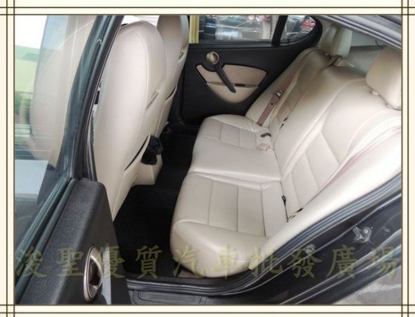 2005 普騰 GEN2 黑 8萬 照片4