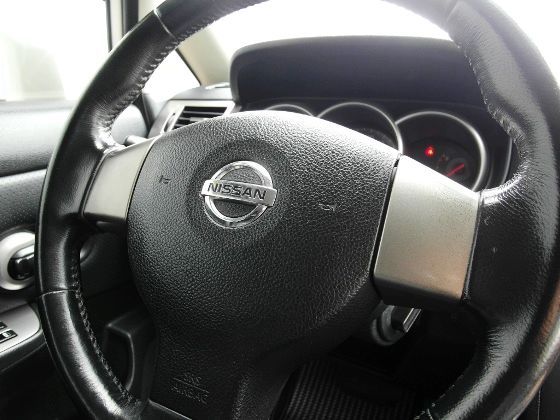 Nissan 日產 Tiida 1.8 照片3