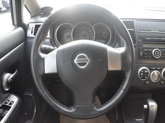 Nissan 日產  Tiida 1.8 照片5