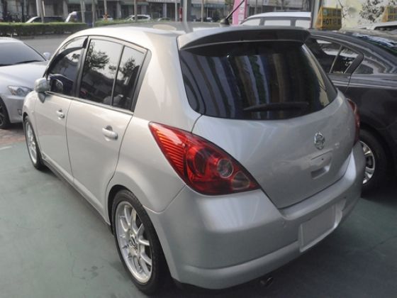 Nissan 日產  Tiida 1.8 照片10