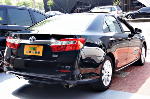 CAMRY (油電) 免保人可全貸可超貸 照片2