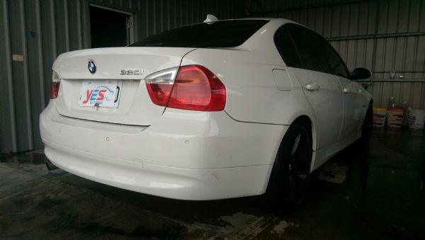 BMW E90 320I 照片3