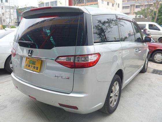 納智捷/7 MPV 照片10