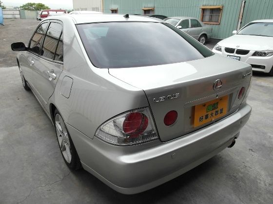 Lexus IS 200 2.0 照片10