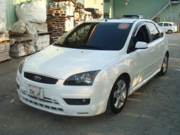 FORD FOCUS 照片1