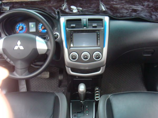 MITSUBISHI COLT PLUS 照片10