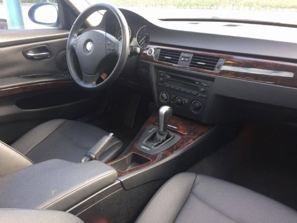 2005 BMW323I 2.5 照片2