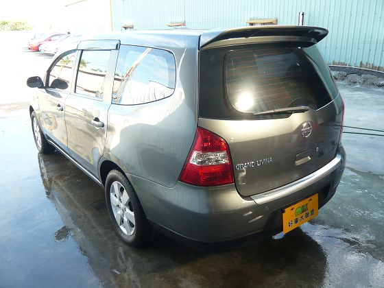 Nissan 日產 Livina 1.8 照片9