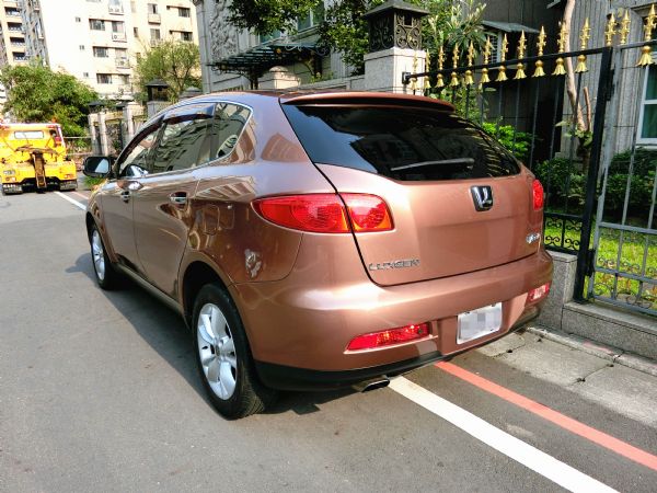 2010年Luxgen 7SUV 照片2