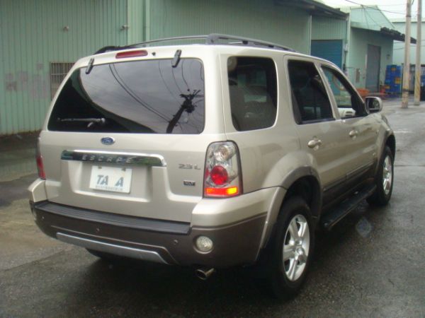 FORD ESCAPE 照片2