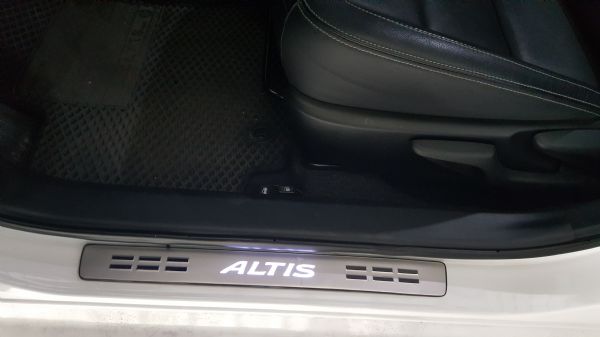 2015年 豐田 ALTIS 1.8 照片6