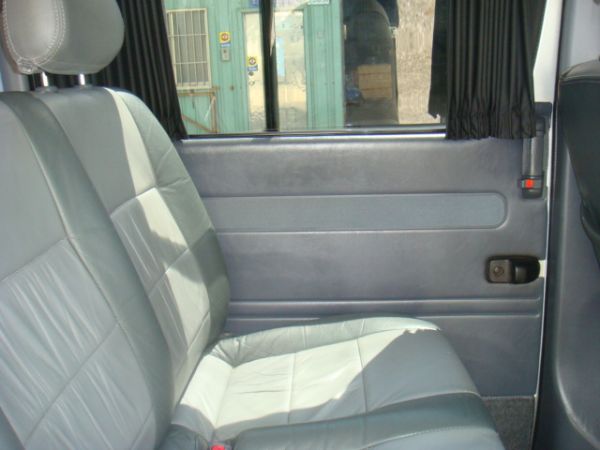 TOYOTA HIACE 照片7