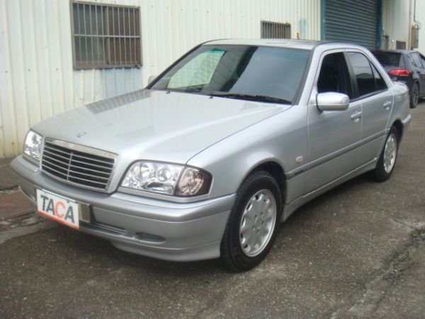 BENZ C200 照片1