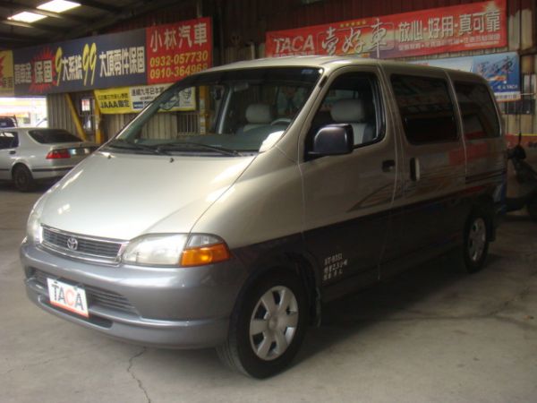 TOYOTA HIACE 照片1