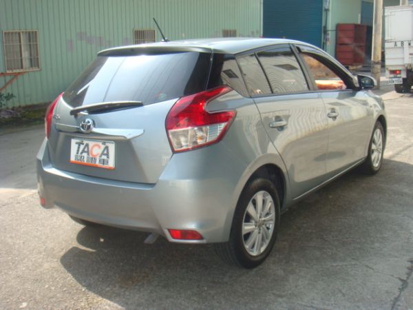 TOYOTA YARIS 照片2