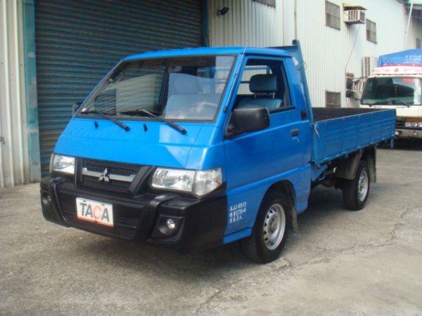 MITSUBISHI DELICA 照片1