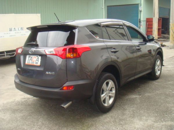 TOYOTA RAV4 照片2