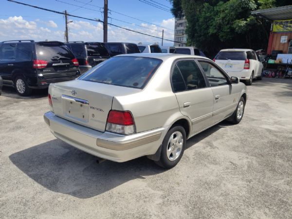 TOYOTA TERCEL 照片2