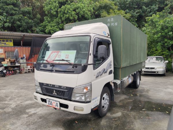 MITSUBISHI CANTER 照片1