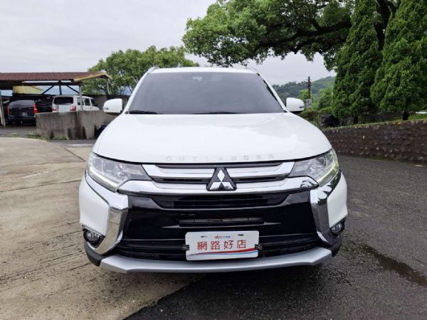 MITSUBISHI OUTLANDER 照片2