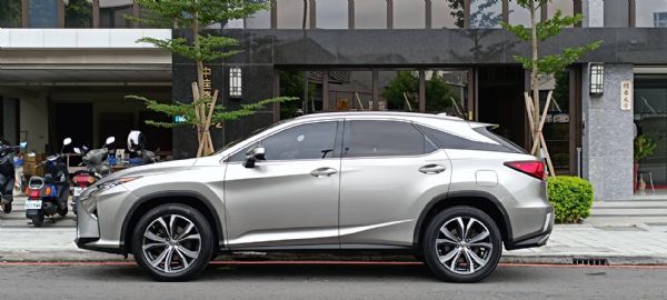 2016  Lexus RX 200T  照片2