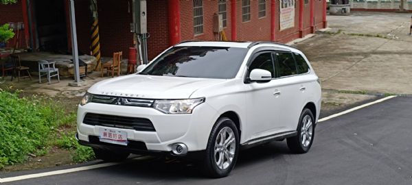 2015 Outlander 進階型 照片1