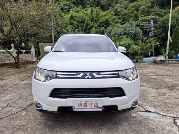 MITSUBISHI OUTLANDER 照片2