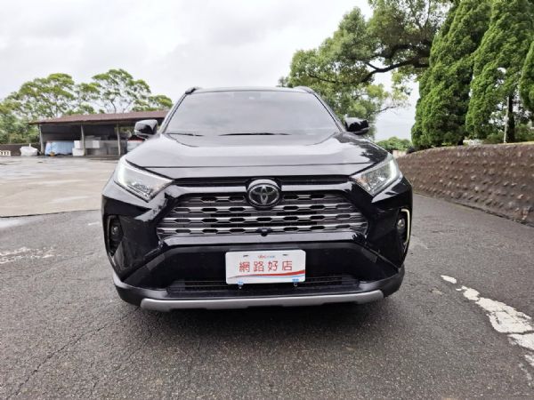 TOYOTA RAV4旗艦版 照片2